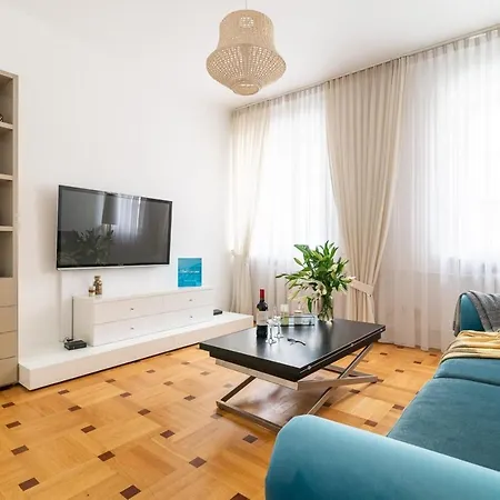 Rent Like - Mostowa 11